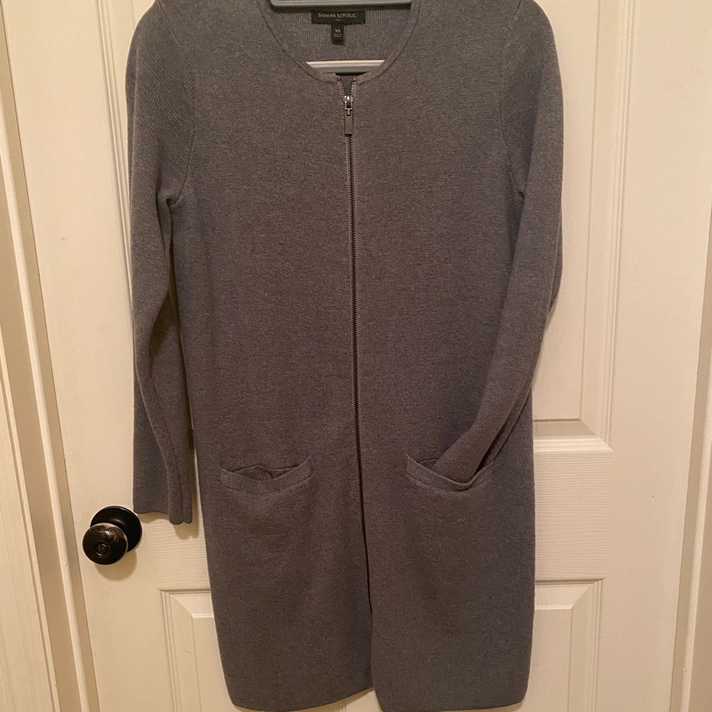 Banana republic grey